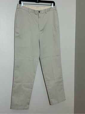 Brooks Brothers Men's Chinos in Light Khaki NWOT